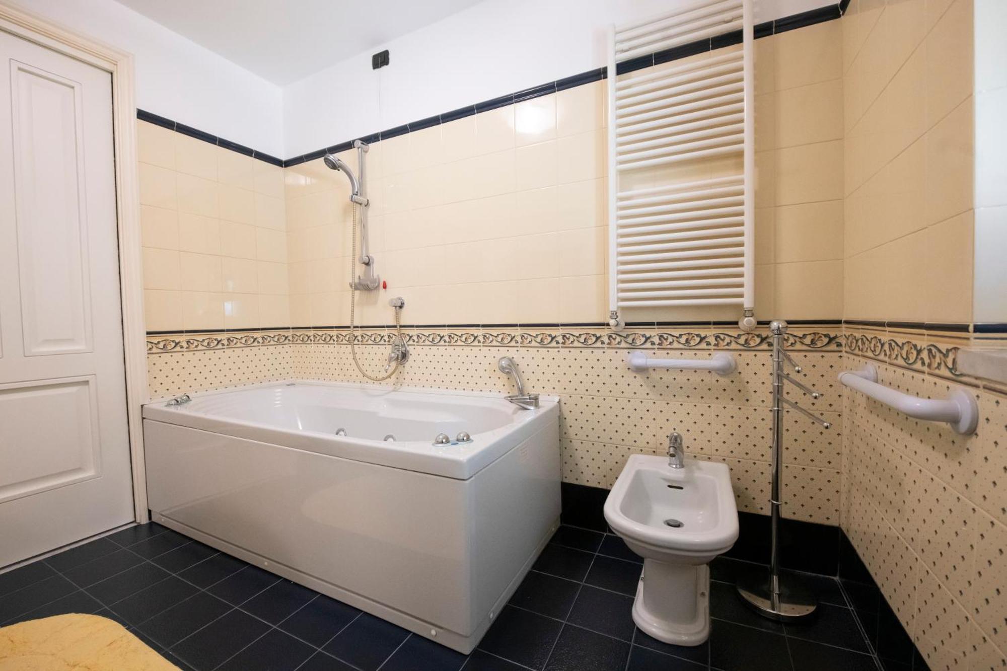 236 - Casa Corso Colombo - Centro Storico, Mare E Spiaggia A 200M - Parcheggio Gratis Incluso Sestri Levante Buitenkant foto